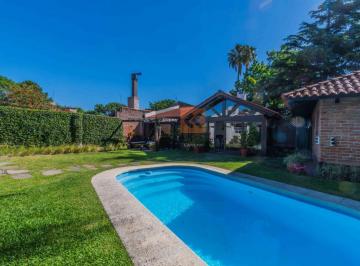 Foto1 · Venta Casa de 3 Dorm. en Carrasco con Barbacoa y Piscina