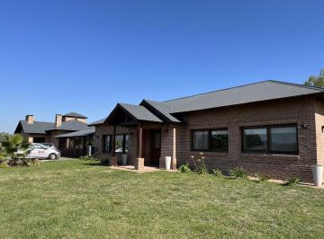 Casa · 515m² · 7 Ambientes · 5 Cocheras · En Venta Magnifica Chacra en Estancia Benquerencia, San Miguel del Monte