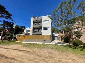 Departamento · 60m² · 2 Ambientes · 1 Cochera · Departamento de 60 m² con 1 Dormitorio en Venta en Zona Duplex