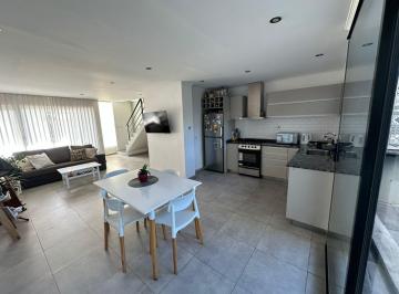 Casa · 150m² · 5 Ambientes · Duplex en Villa Primera 5 Ambientes