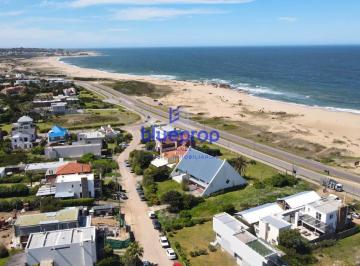 Foto1 · Una Pieza Única en Zona Top! Casa en Venta Frente Al Mar con Acceso por Dos Calles.
