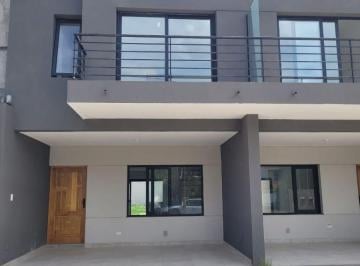 Casa de 4 ambientes, Salta · Venta de Dúplex en Grand Bourg (No Apto Crédito)