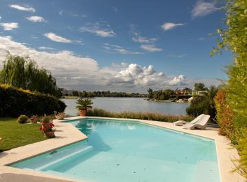 Vista desde el jardín · Venta Casa 6 Ambientes Santa Bárbara Tigre, con Escritorio y Playroom