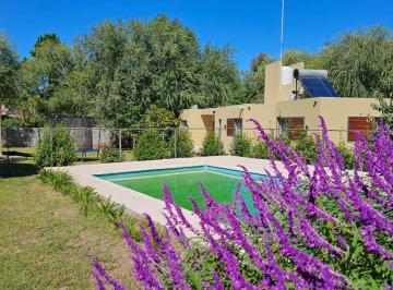 Casa · 183m² · 5 Ambientes · 2 Cocheras · Imponente Propiedad a La Venta en Las Sierras