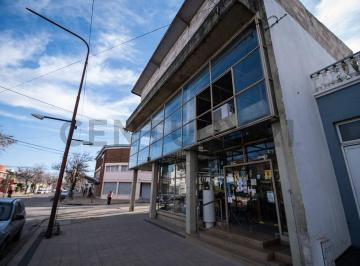 Local comercial · 425m² · 3 Ambientes · El Local Comercial Que Todos Estaban Esperando en Venado Tuerto