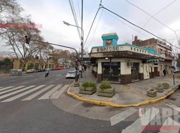 Local comercial · 197m² · Local en Esquina Excelente Ubicación Av Gaona 4600 Floresta Alquiler U$s 4.000