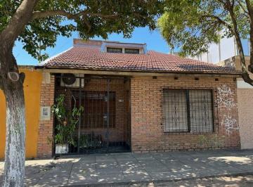 Casa · 154m² · 5 Ambientes · 1 Cochera · PH en Venta en Centro de G. de Laferere