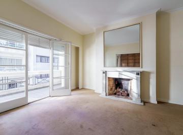 Departamento · 221m² · 5 Ambientes · 1 Cochera · Departamento en Recoleta