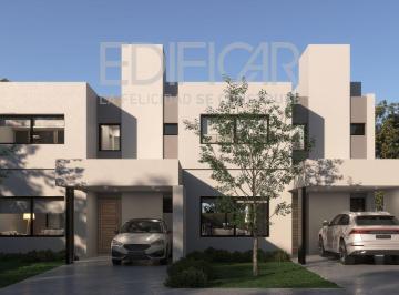 Casa de 5 ambientes, Funes · Propiedad con Excelente Ubicación en El Barrio Abierto Cantegril en Funes