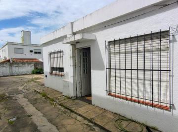PH · 60m² · 3 Ambientes · 1 Cochera · PH en Planta Baja con Cochera Castelar Sur