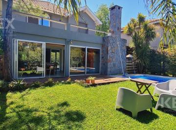Casa · 152m² · 5 Ambientes · 2 Cocheras · Venta en La Candela