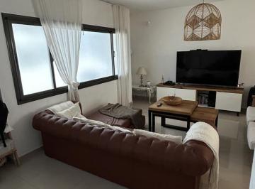 Casa · 165m² · 4 Ambientes · 2 Cocheras · Casa - Chacras del Norte