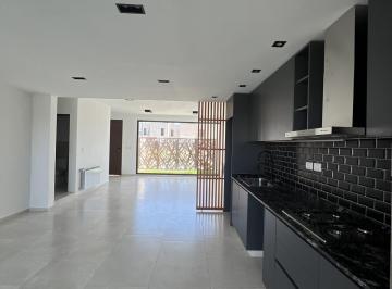 Casa · 180m² · 4 Ambientes · 2 Cocheras · Vendo Duplex 3 Dorm. en Docta Nobu Town