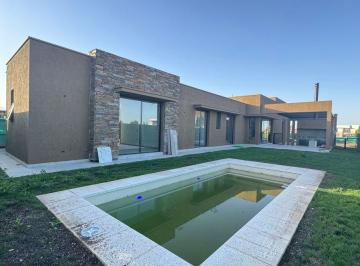 Casa de 5 ambientes, Luján de Cuyo · Se Vende Casa con Piscina en Gran Boedo