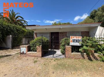 Casa de 3 ambientes, Santa Teresita · Venta en Block Chalet + Monoambiente en Santa Teresita