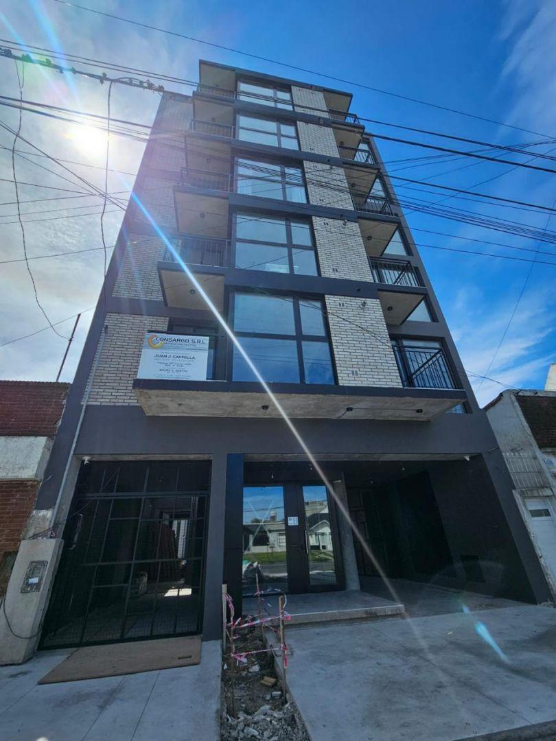 Departamentos de 2 ambientes a estrenar con balcón — San José