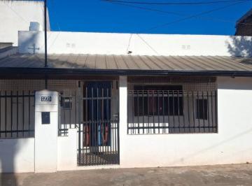 Casa · 82m² · 3 Ambientes · Casa a La Venta en 12 de Octubre Al 1700 - Goya