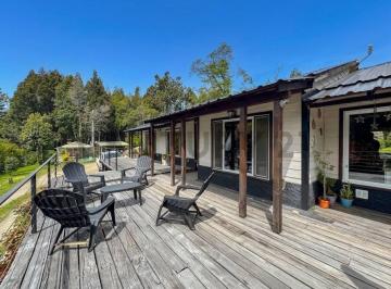 Casa · 248m² · 5 Ambientes · Venta Casa Villa La Angostura