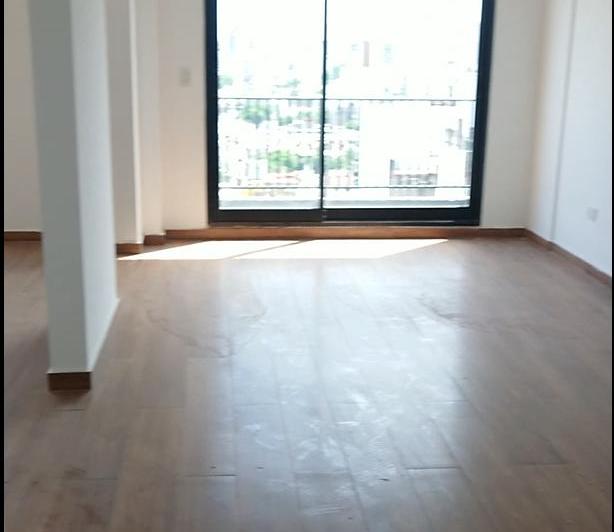 Departamento Dos Ambientes, Av Independencia 3355 Piso 14.