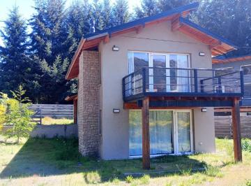 Casa de 5 ambientes, Villa La Angostura · Casa a Estrenar con Vista Al Lago y Al Cerro Belvedere – Barrio Epulafquen