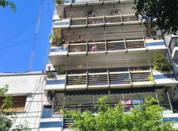 THE-THE-3681_2 · Balvanera Venta 4 Amb. con Dep. y Cochera Oportunidad!