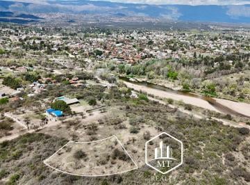 Terreno , Villa Cura Brochero · Terreno de 900 m² en Venta en Barrio Residencial.