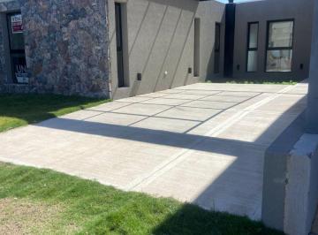 Casa de 4 ambientes, Córdoba · Casa en Venta Terrazas de Manantiales 2 Dorm.
