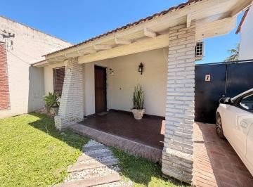 Casa · 120m² · 4 Ambientes · 4 Cocheras · Casa de 4 Ambientes - Ituzaingó Norte