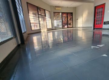Local comercial · 180m² · 5 Cocheras · Se Alquila Local 160 m² en Zona Textil Flores con Cochera. Sin Expensas. Caba