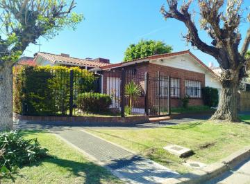 Casa · 120m² · 3 Ambientes · 1 Cochera · Venta Casa 3 Amb. en Barrio Pileta R. Mejía Excelente Estadoc/fdo. Libre