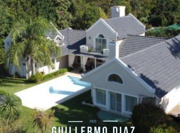 Casa · 580m² · 6 Ambientes · 2 Cocheras · Casa en Alquiler