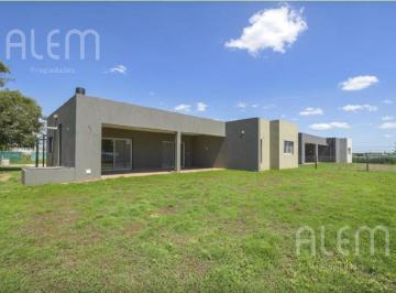Casa · 136m² · 4 Ambientes · 1 Cochera · Casa en Venta en Canning | La Magdalena