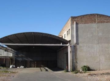 Bodega-Galpón · 1680m² · 20 Cocheras · Galpón y Deposito en Venta con Renta en San Martin