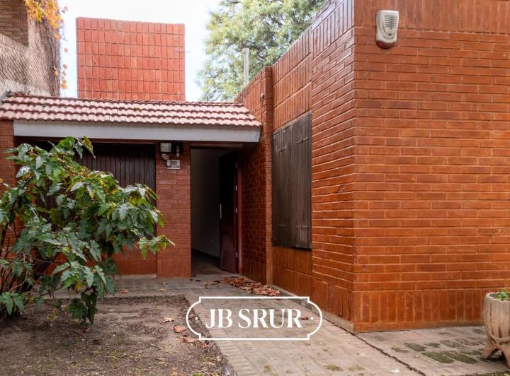 Casa · 159m² · 3 Ambientes · 1 Cochera