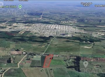 Campo · 80000m² · 3 Dormitorios · Chacra en Otras