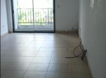 Departamento de 1 ambiente, Balvanera · Espectacular Dos Ambientes 3° Piso, Frente. Av Independencia 2057.