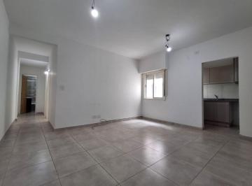 Departamento de 3 ambientes, Morón · Depto 3 Amb Refaccionado a Nuevo - Castelar Centro