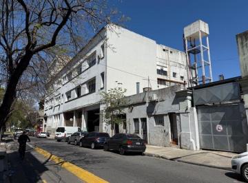 Edificio · 6843m² · Edificio/depósito en 6 Plantas con 6.843 m² Estilo Racionalista Ideal Instalación Empresas