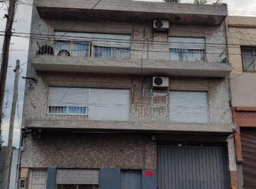 Departamento de 3 ambientes, La Matanza · Departamento de 3 Ambientes en Segundo Piso Al Frente con Balcón