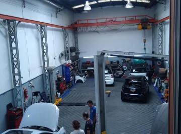 Local comercial · 226m² · 2 Ambientes · Excelente Galpón en Impecable Estado – Ideal Industria, Taller o Logística