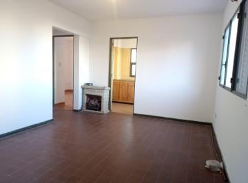 Departamento · 40m² · 2 Ambientes · Venta Departamento 2 Amb. en Ramos Mejia Buen Estado