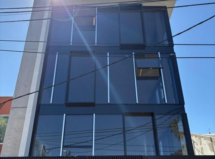 Oficina comercial · 100m² · 1 Ambiente · 1 Cochera