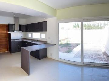 Casa de 5 ambientes, Centenario · Venta de Duplex B° Fulciniti Centenario Neuquen