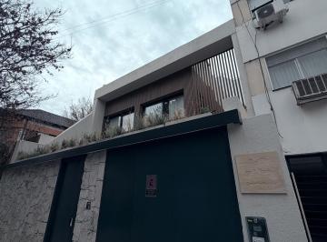 Casa · 300m² · 4 Ambientes · 2 Cocheras · Casa en Villa Devoto