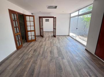 Casa · 376m² · 5 Ambientes · 2 Cocheras · 3 Propiedades en Venta: Casa Depto Loft - Tejas 2