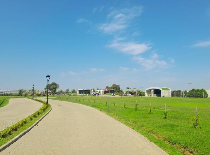 Terreno · 726m²