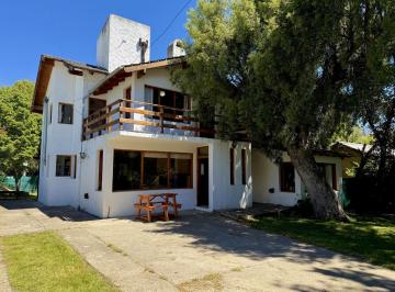 Casa · 192m² · 5 Ambientes · Casa en Barrio "La Cascada", San Carlos de Bariloche