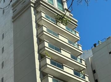 Departamento · 230m² · 5 Ambientes · 1 Cochera · Departamento en La Plata