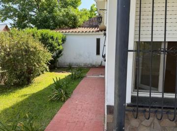 Casa · 132m² · 5 Ambientes · 1 Cochera · Venta - Casa 2 Dorm. - Fisherton