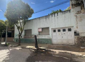 Casa de 9 ambientes, Capilla del Monte · Calle 25 de Mayo 229